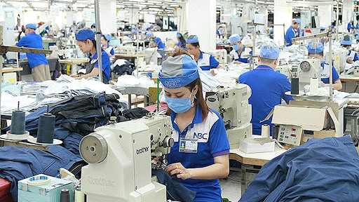 “Không chắc chắn” là từ để mô tả cảm giác của các thương hiệu thời trang và nhà cung cấp cho năm 2024. 