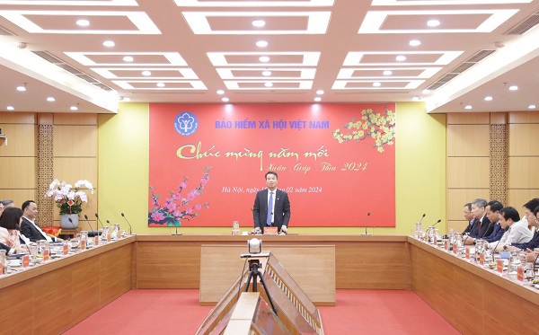 Tổng Giám đốc BHXH Việt Nam Nguyễn Thế Mạnh chủ trì buổi gặp mặt đầu Xuân với Thủ trưởng các đơn vị trực thuộc.