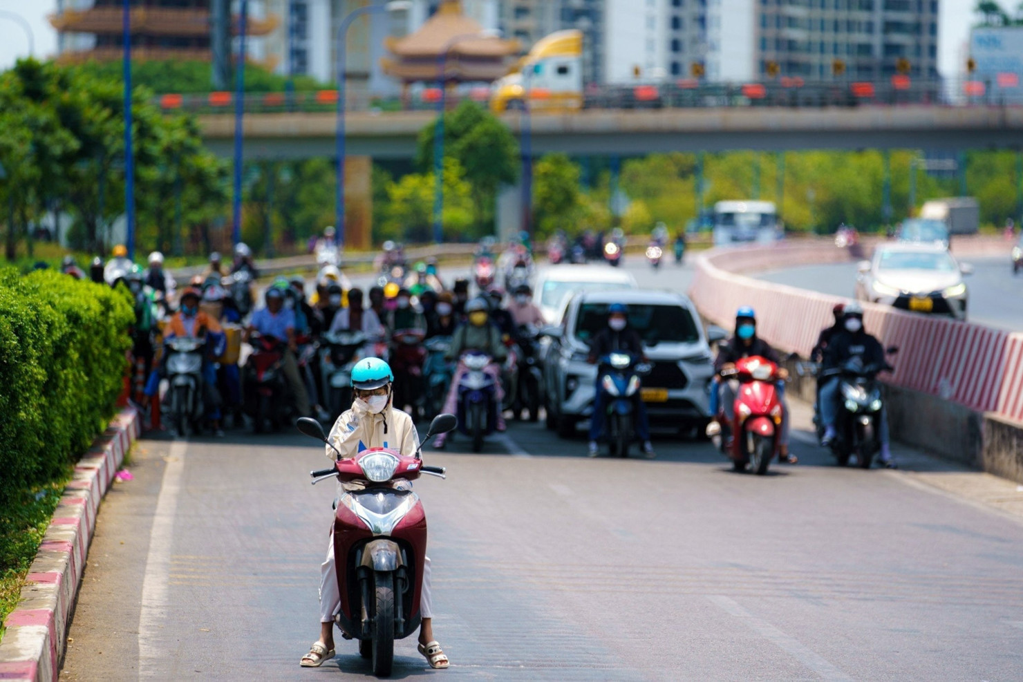 Nắng nóng xuất hiện nhiều từ nay đến cuối tháng 4/2024.