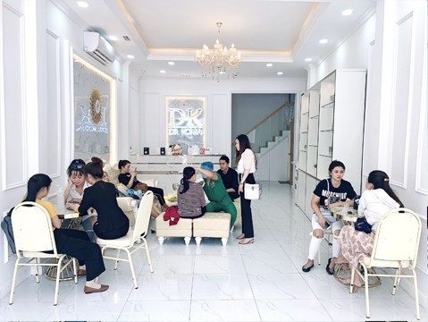 Bệnh viện Thẩm mỹ Dr Korea bị xử phạt 176 triệu đồng và tước phép hoạt động 6 tháng. Ảnh internet