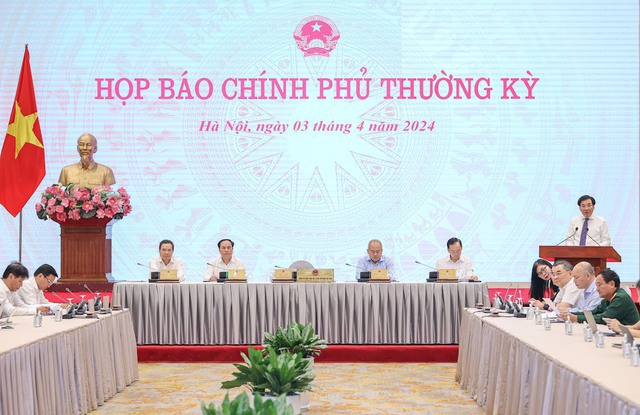 Quang cảnh họp báo.