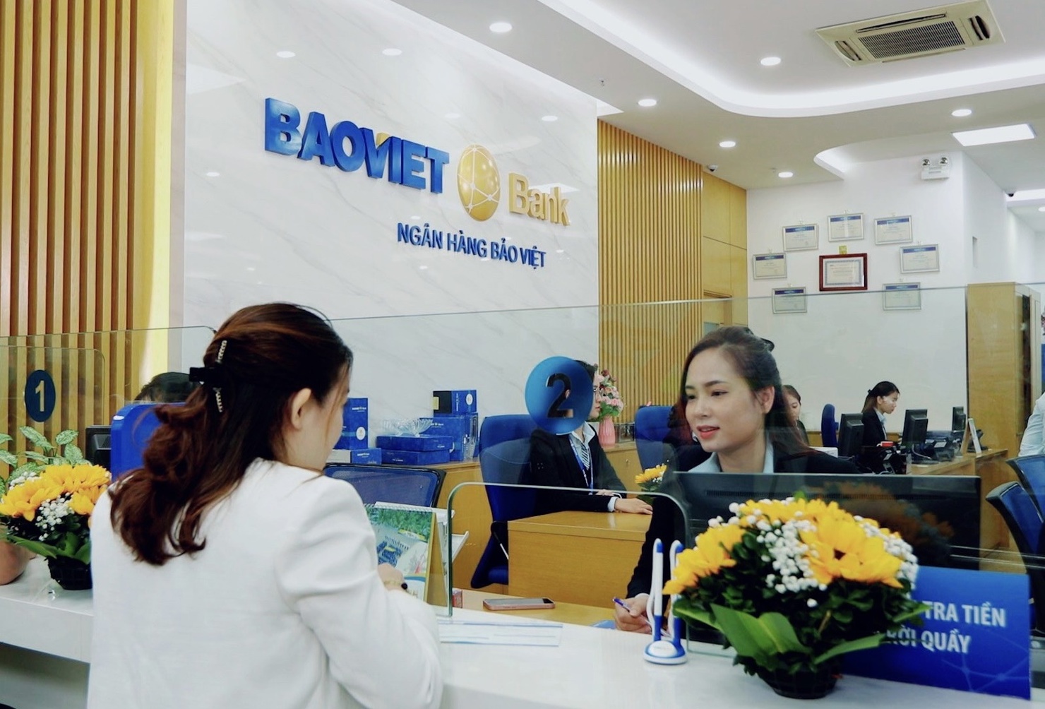 Đến cuối tháng 3/2024, huy động tổ chức kinh tế và dân cư của BAOVIET Bank tăng 17%, đạt 53.892 tỷ đồng.