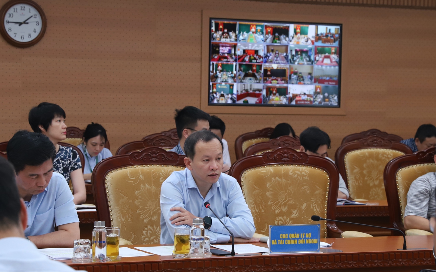 Ông Hoàng Hải – Phó Cục trưởng Cục Quản lý nợ và Tài chính đối ngoại phát biểu tại Hội nghị.