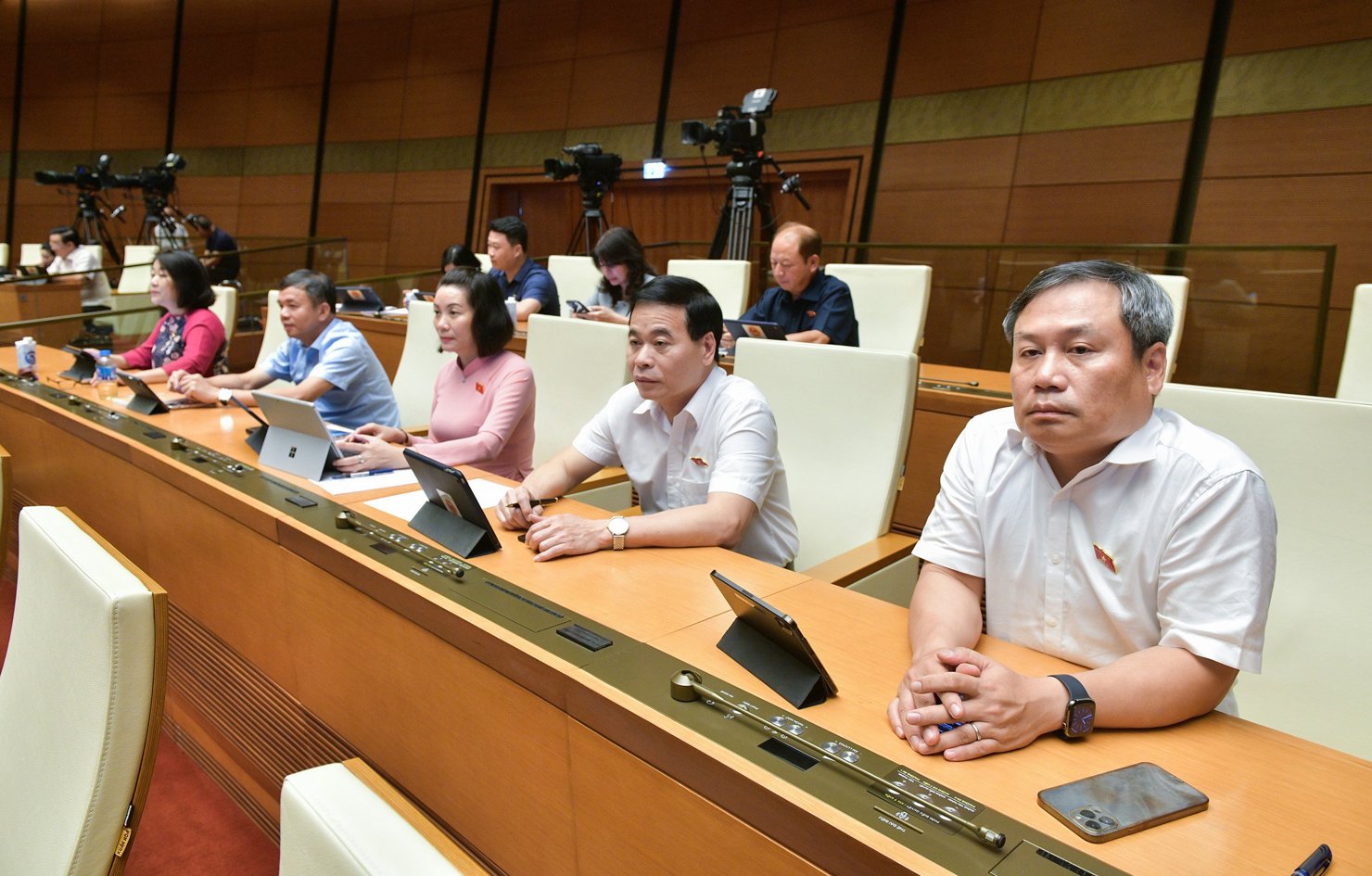 Nhiều đại biểu quan tâm tới vấn đề "sức khoẻ" của doanh nghiệp.