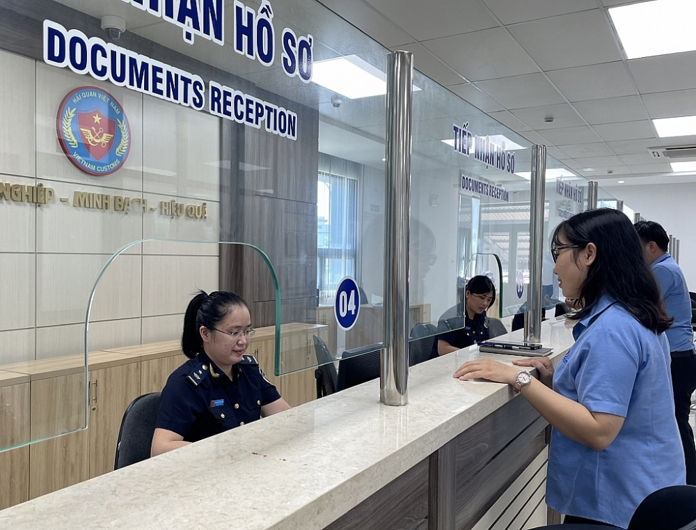 Cục Hải quan Đà Nẵng đồng hành, hỗ trợ doanh nghiệp. Ảnh: internet