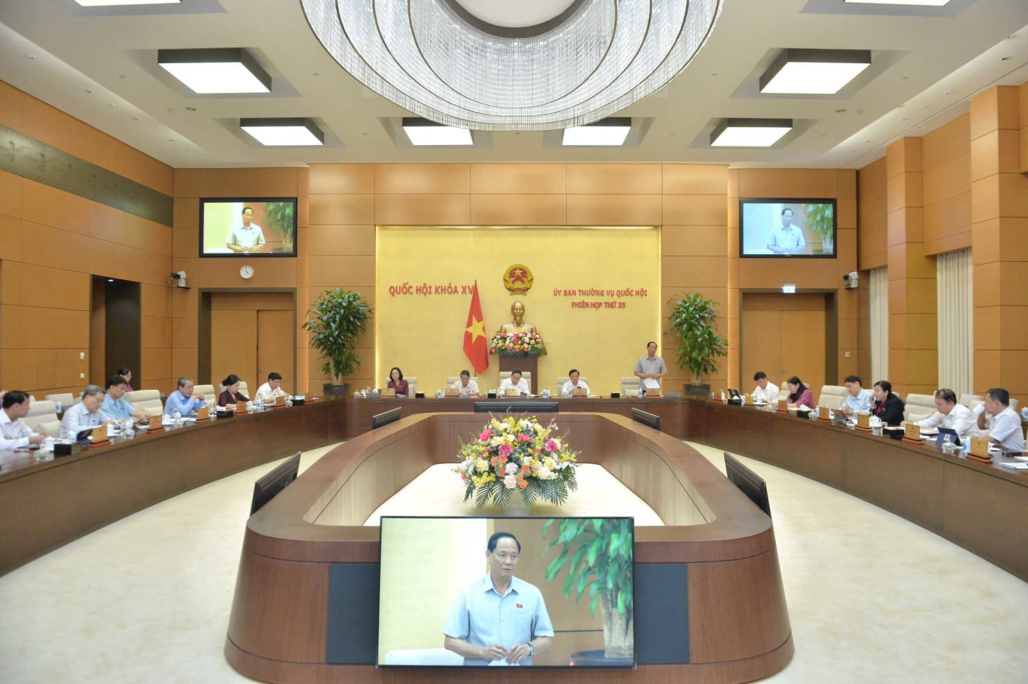 Quang cảnh phiên họp chiều 10/7. Ảnh: Duy Linh