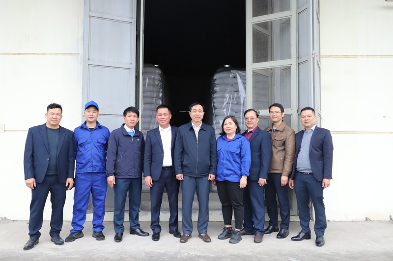 Cán bộ, đảng viên Cục DTNN khu vực Đông Bắc phát huy hiệu quả mô hình "dân vận khéo" trong thực hiện nhiệm vụ được giao.