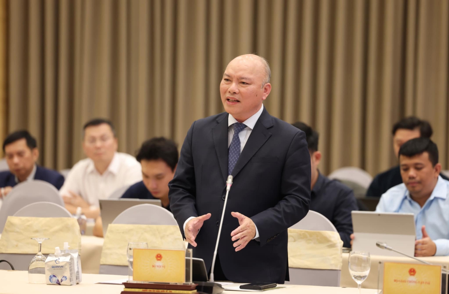 Chánh văn phòng Bộ Nội vụ Vũ Đăng Minh thông tin về chế độ đối với cán bộ thuộc diện tinh gọn tại buổi họp báo Chính phủ thường kỳ tháng 11/2024 (ngày 7/12).