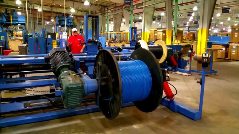 QCC tập trung vào việc cải thiện chất lượng và quá trình sản xuất thông qua việc tập hợp các nhân viên để tìm ra và giải quyết các vấn đề chất lượng. Ảnh: Internet
