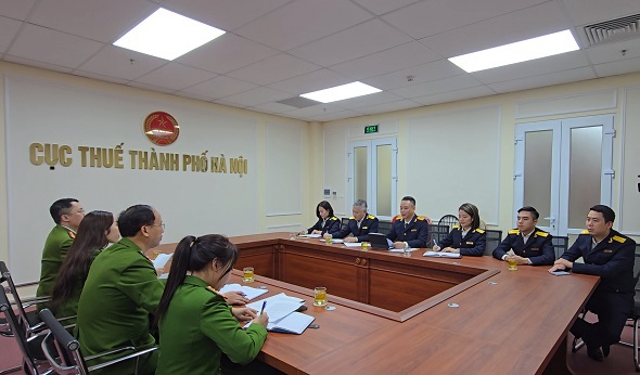 Cục Thuế Hà Nội làm việc với cơ quan công an nhằm xử lý các trường hợp gian lận, trốn thuế liên quan đến hoạt động kinh doanh thương mại điện tử.