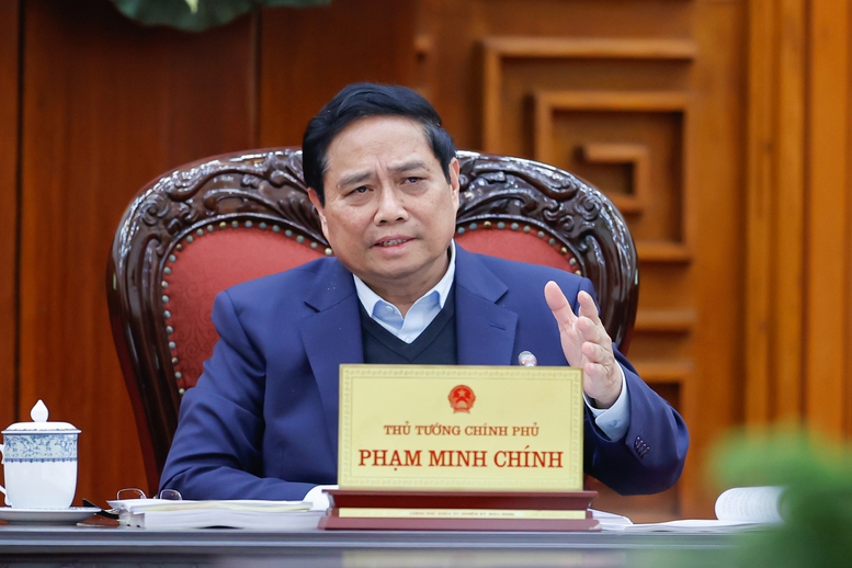 Thủ tướng Phạm Minh Chính chủ trì phiên họp về chế độ, chính sách với cán bộ, công chức, người lao động khi sắp xếp, tinh gọn bộ máy. Ảnh: VGP/Nhật Bắc