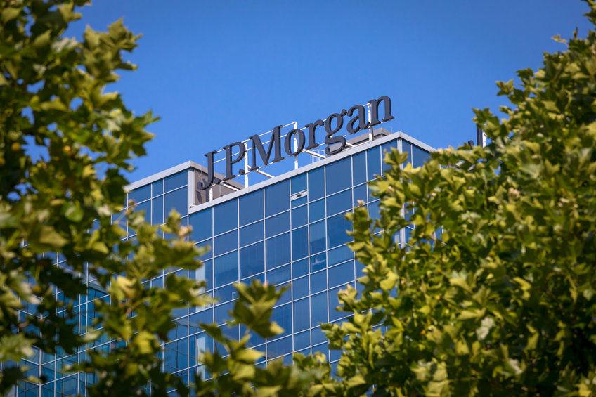 JPMorgan nhấn mạnh rằng quyết định rời khỏi NZBA không báo hiệu việc ngân hàng này từ bỏ các mục tiêu về khí hậu.