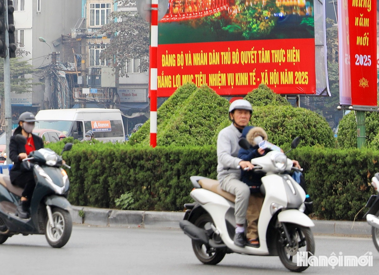 Tình hình trật tự, an toàn giao thông trong ngày được bảo đảm, lưu lượng phương tiện tham gia giao thông thông thoáng.