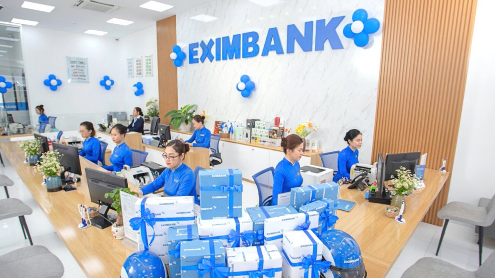 Nhiều ngân hàng đặt mục tiêu tăng trưởng lợi nhuận 2025 lên tới hàng chục %. Ảnh: Eximbank