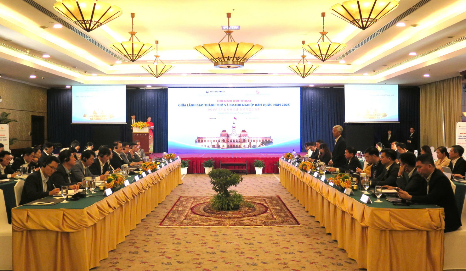 Toàn cảnh Hội nghị Đối thoại giữa Lãnh đạo TP. HCM và Doanh nghiệp Hàn Quốc năm 2025. Ảnh: Đức Mỹ