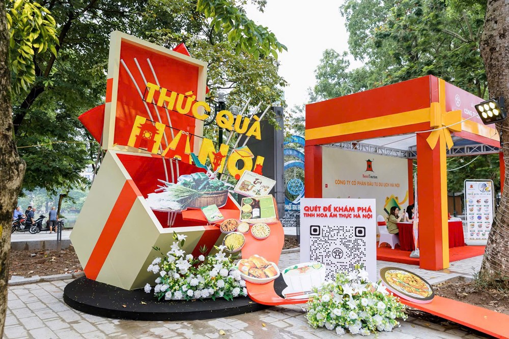 Lễ hội Quà tặng Du lịch Hà Nội năm 2024 đã thu hút trên 20.000 lượt khách trong nước, quốc tế
