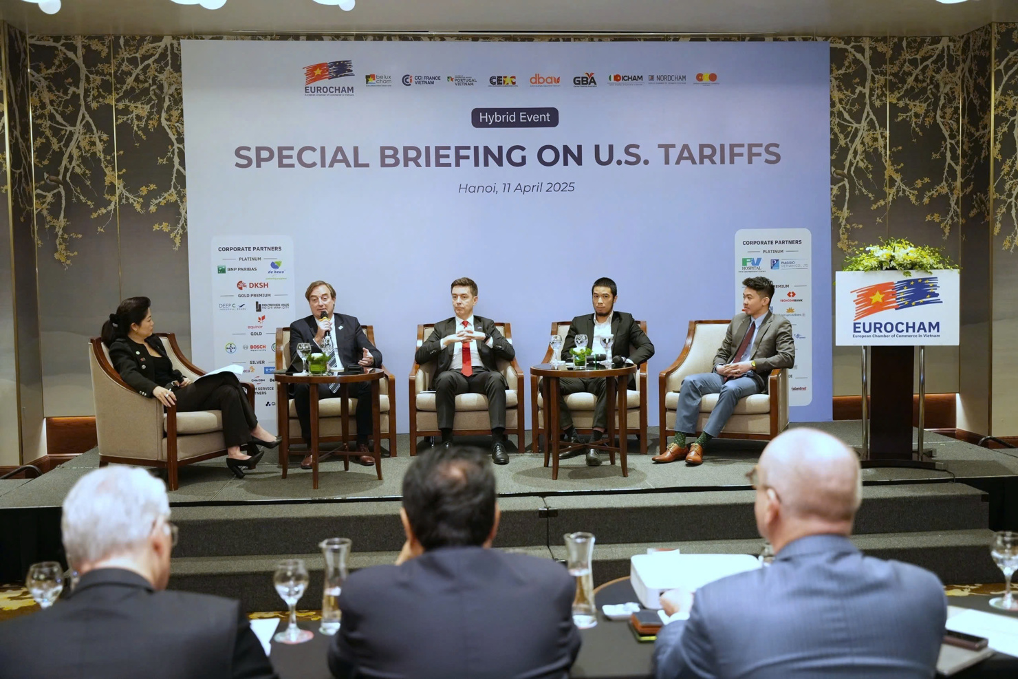 Buổi tọa đàm bàn về tác động của thuế quan Mỹ của EuroCham tại Việt Nam