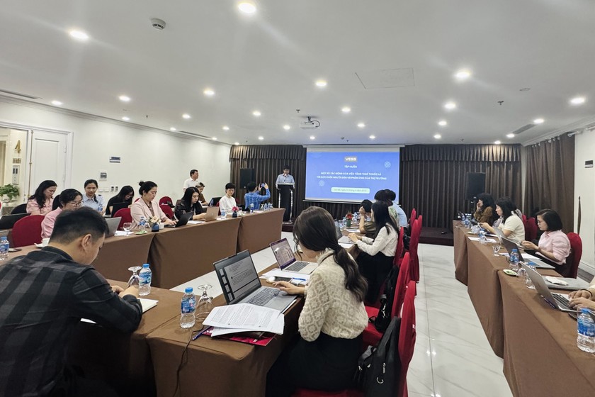 Chương trình tập huấn Một số tác động của việc tăng thuế thuốc lá tới sức khỏe người dân và phản ứng của thị trường.
