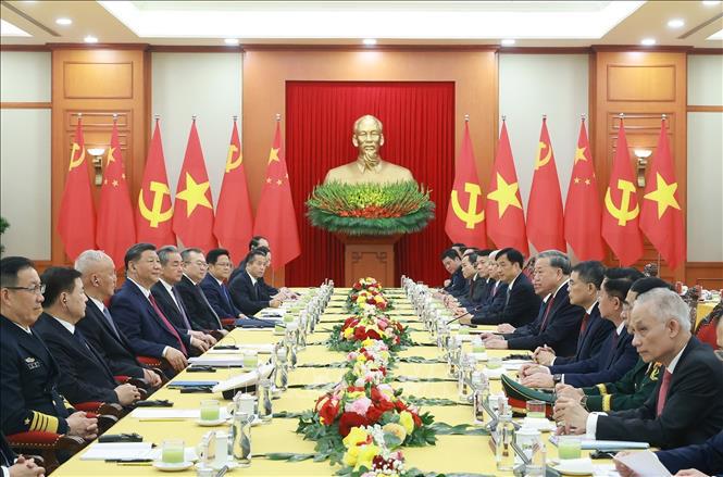 Tổng Bí thư Tô Lâm hội đàm với Tổng Bí thư, Chủ tịch nước Trung Quốc Tập Cận Bình chiều 14/4. Ảnh: TTXVN