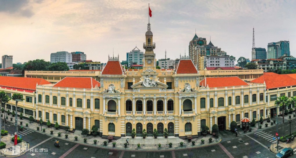 Với quy mô dân số và diện tích vượt trội, TP. Hồ Chí Minh  mới sẽ trở thành trung tâm kinh tế, văn hóa, khoa học công nghệ và đổi mới sáng tạo hàng đầu khu vực, tạo đà thúc đẩy kết nối liên vùng, tối ưu hóa nguồn lực và nâng cao năng lực cạnh tranh quốc tế.