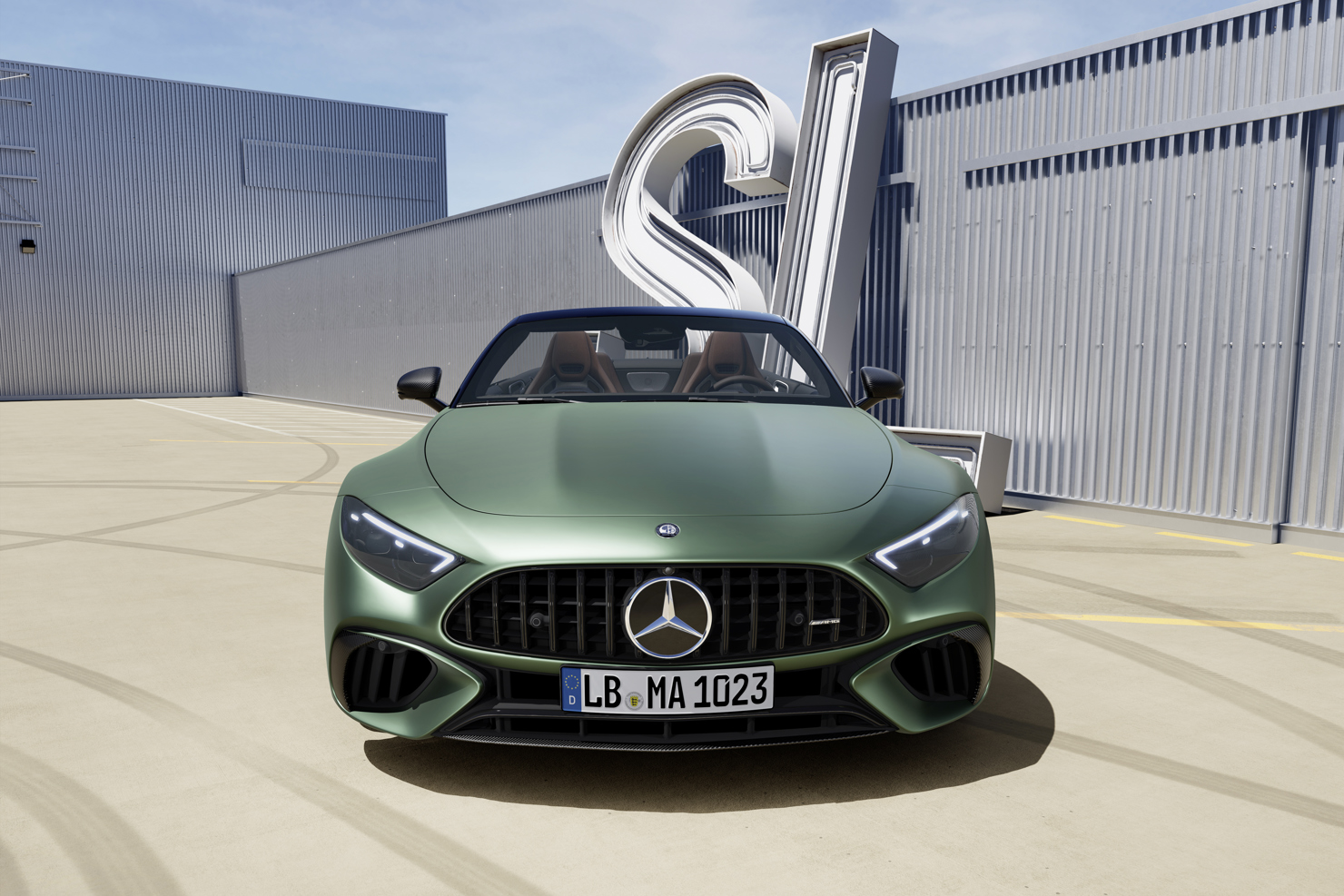 Mercedes-AMG SL 63 S E PERFORMANCE không chỉ đơn thuần là một chiếc xe AMG tốc độ, đó còn là tuyên ngôn của công nghệ, là nghệ thuật của cảm xúc.