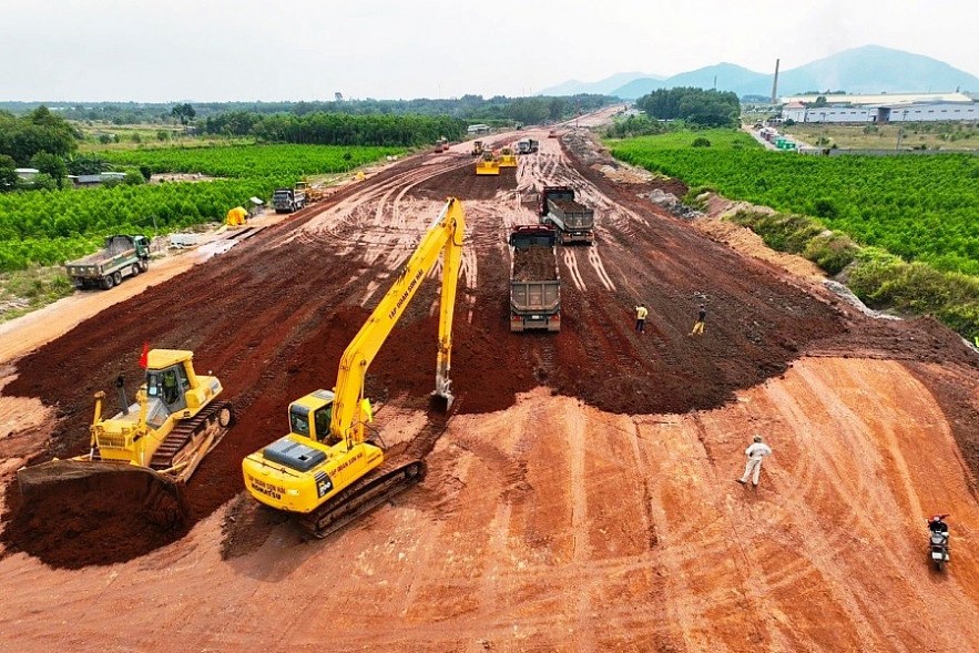 Đầu tư công luôn được xác định là một trong những yếu tố quan trọng góp phần thúc đẩy tăng trưởng. Ảnh: internet