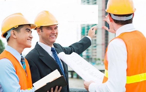 Sở Xây dựng sẽ cấp giấy phép hoạt động xây dựng cho nhà thầu nước ngoài. Ảnh: TVPL