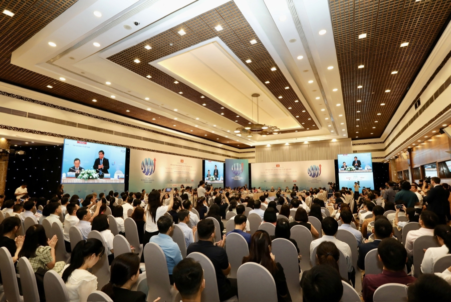Toàn ảnh Diễn đàn Tăng trưởng Kinh tế Việt Nam 2025.