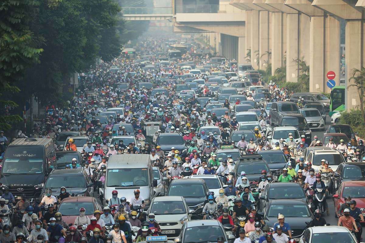 Từ ngày 1/7/2026, Hà Nội sẽ chính thức cấm hoàn toàn xe máy, xe gắn máy sử dụng nhiên liệu hóa thạch lưu thông trong khu vực Vành đai 1. Ảnh minh họa