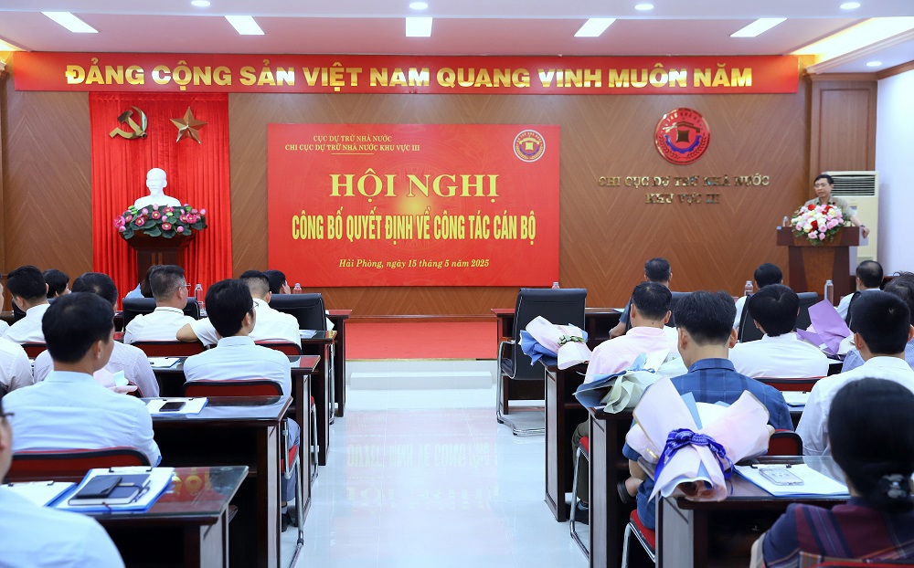Thời gian tới, Đảng bộ Chi cục DTNN khu vực III tiếp tục tăng cường công tác giáo dục chính trị, tư tưởng cho cán bộ, đảng viên.
