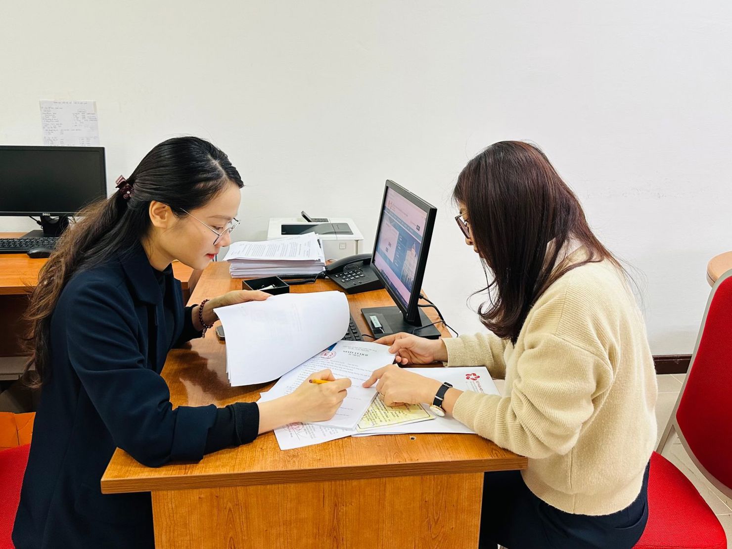 Bộ Tài chính xác định rõ yêu cầu cấp thiết là tinh gọn bộ máy, nâng cao hiệu lực, hiệu quả hoạt động của đội ngũ cán bộ, công chức. Ảnh: internet