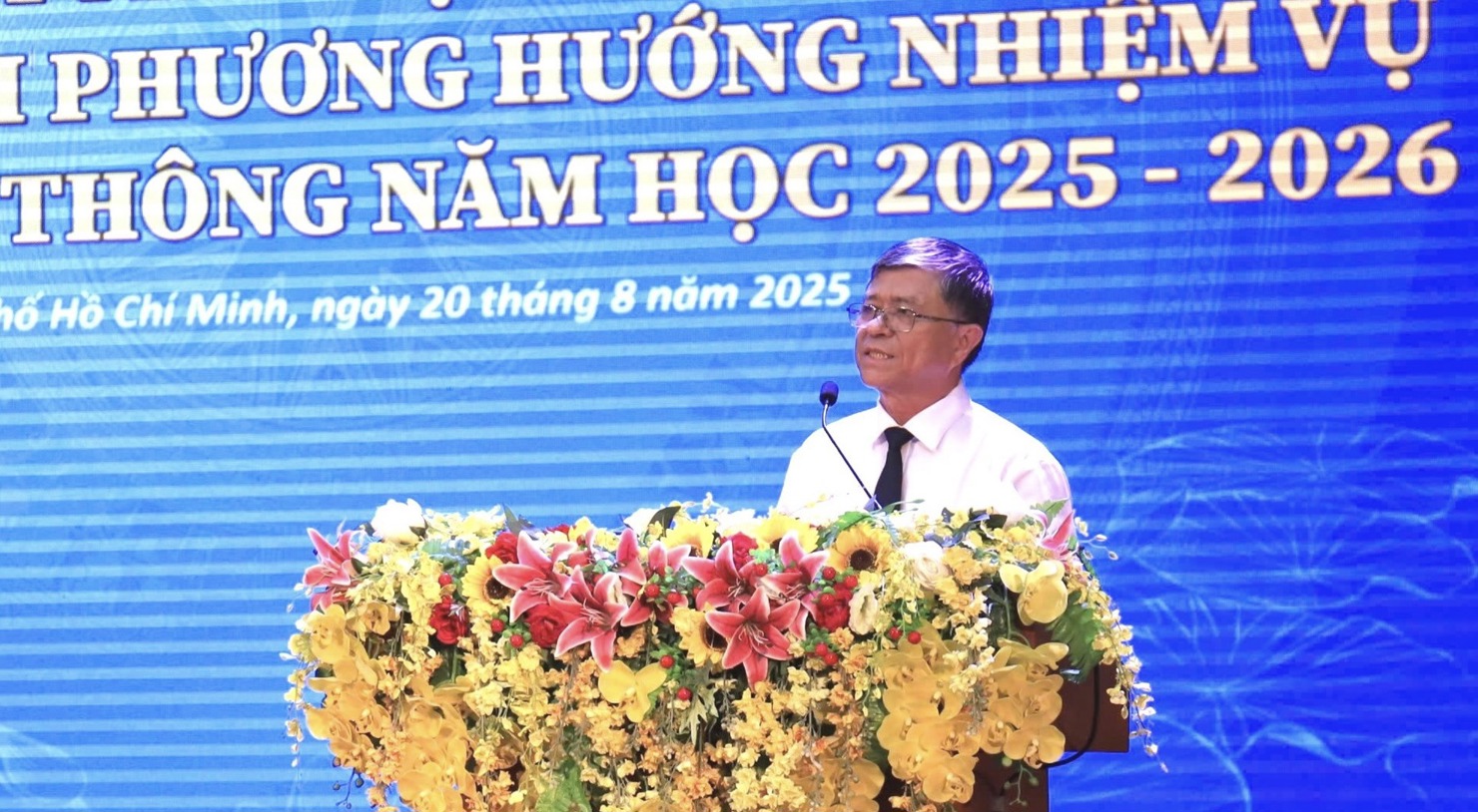 Giám đốc Sở GD&ĐT TP. Hồ Chí Minh Nguyễn Văn Hiếu đã có những chỉ đạo "nóng" tại Hội nghị tổng kết năm học 2024 - 2025. Ảnh: Lê Văn