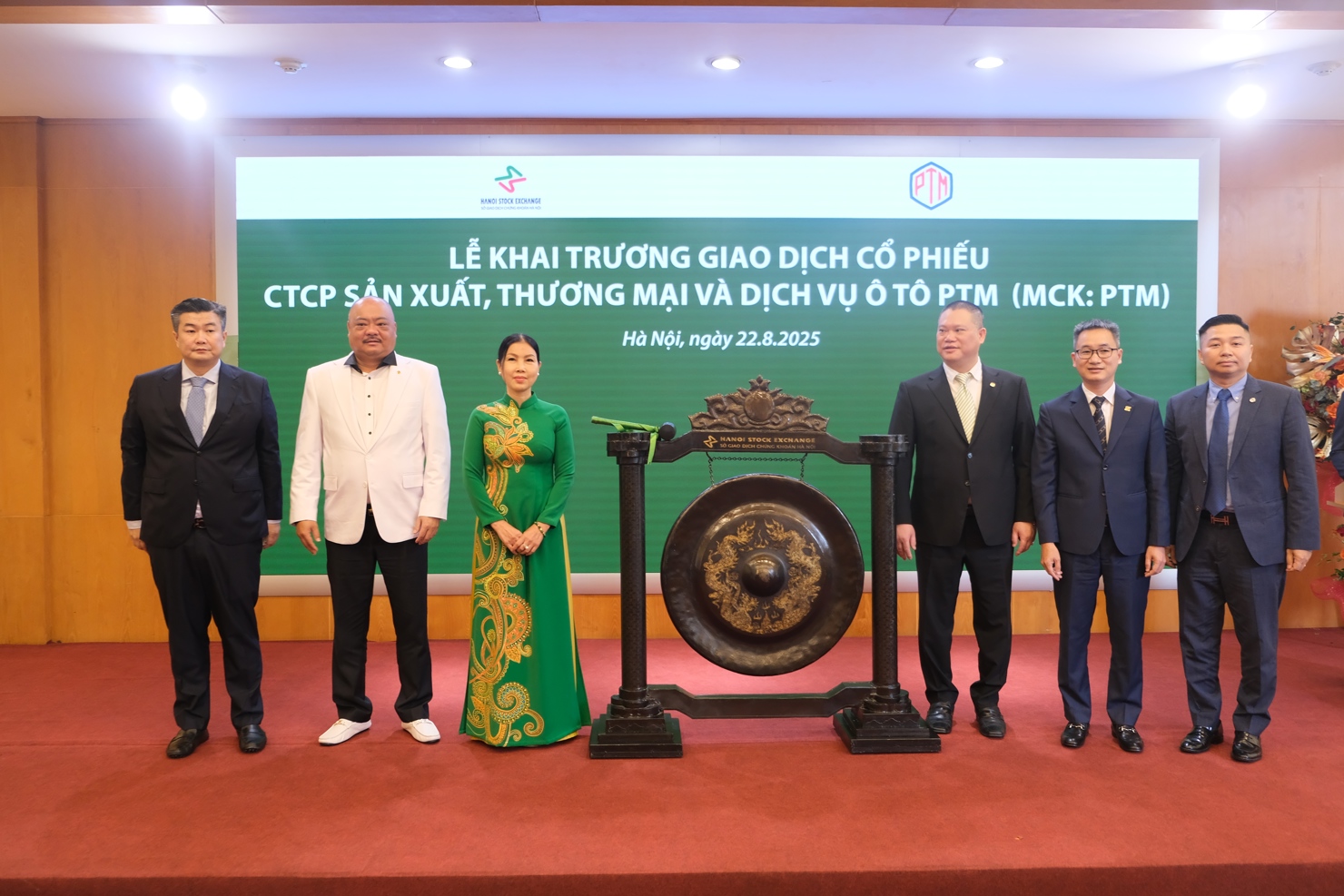 Giá đóng cửa PTM phiên 22/8 đạt trần 28.000 đồng/cổ phiếu