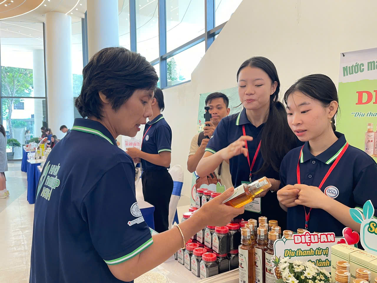 TP. Hồ Chí Minh thúc đẩy tiêu dùng nội địa thông qua các chương trình kích cầu. Ảnh: T.H