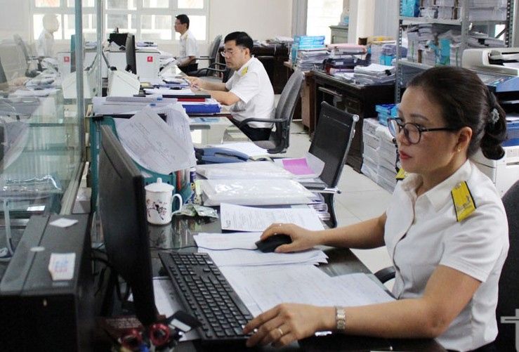Thủ tướng giao Bộ Tài chính thu ngân sách nhà nước vượt dự toán 25%.