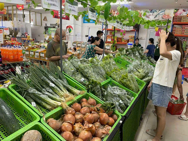 Cấp nào cấp giấy chứng nhận đăng ký kinh doanh thì cấp đó quản lý cơ sở sản xuất, kinh doanh thực phẩm, kinh doanh dịch vụ ăn uống tại Hà Nội.