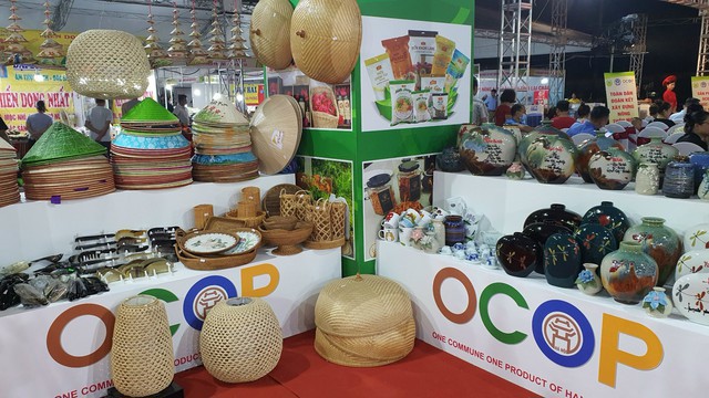 Bên cạnh giá trị kinh tế, mỗi một sản phẩm OCOP còn là câu chuyện về văn hóa và bản sắc.
