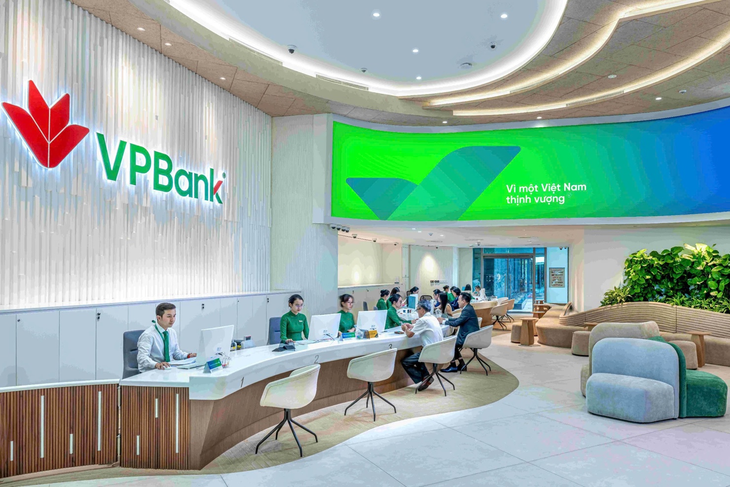 Đại diện VPBank cho biết, Ngân hàng hướng tới sự xuất sắc trong lĩnh vực ngân hàng xanh.
