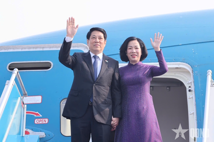 Chủ tịch nước Lương Cường và Phu nhân cùng Đoàn đại biểu cấp cao Việt Nam rời Thủ đô Hà Nội, lên đường tham dự Phiên thảo luận chung cấp cao Đại hội đồng Liên Hợp Quốc khóa 80.