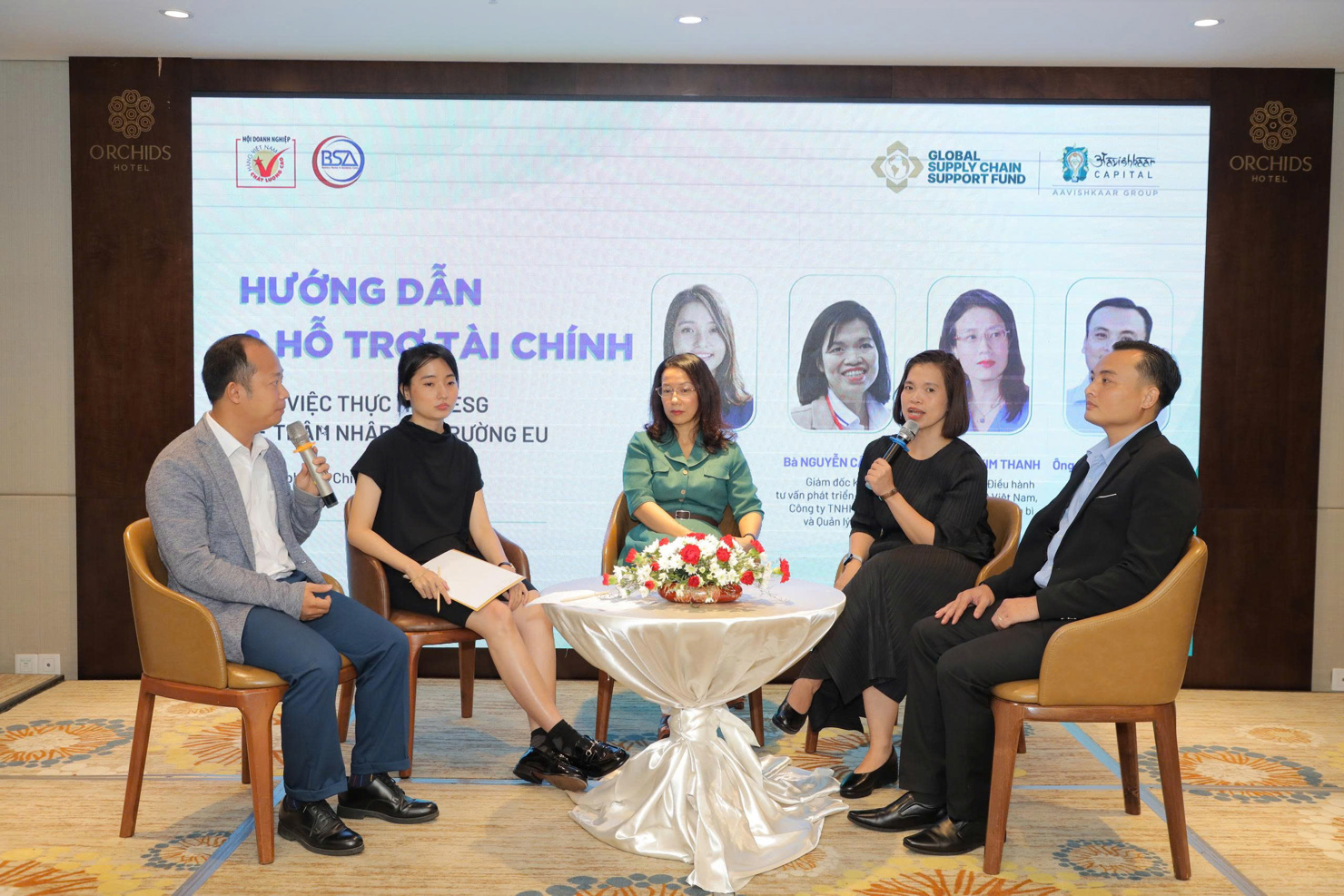 Các chuyên gia chia sẻ tại hội thảo