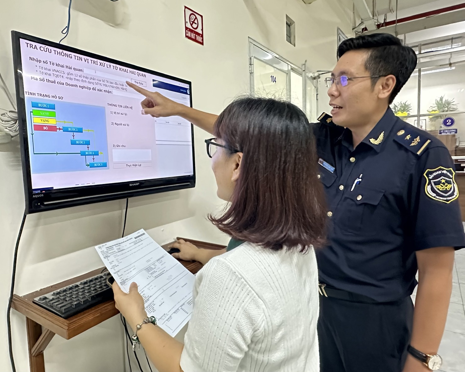 Cơ quan Hải quan là một trong những đơn vị đi đầu trong cải cách hành chính, phục vụ doanh nghiệp. Ảnh: T.H