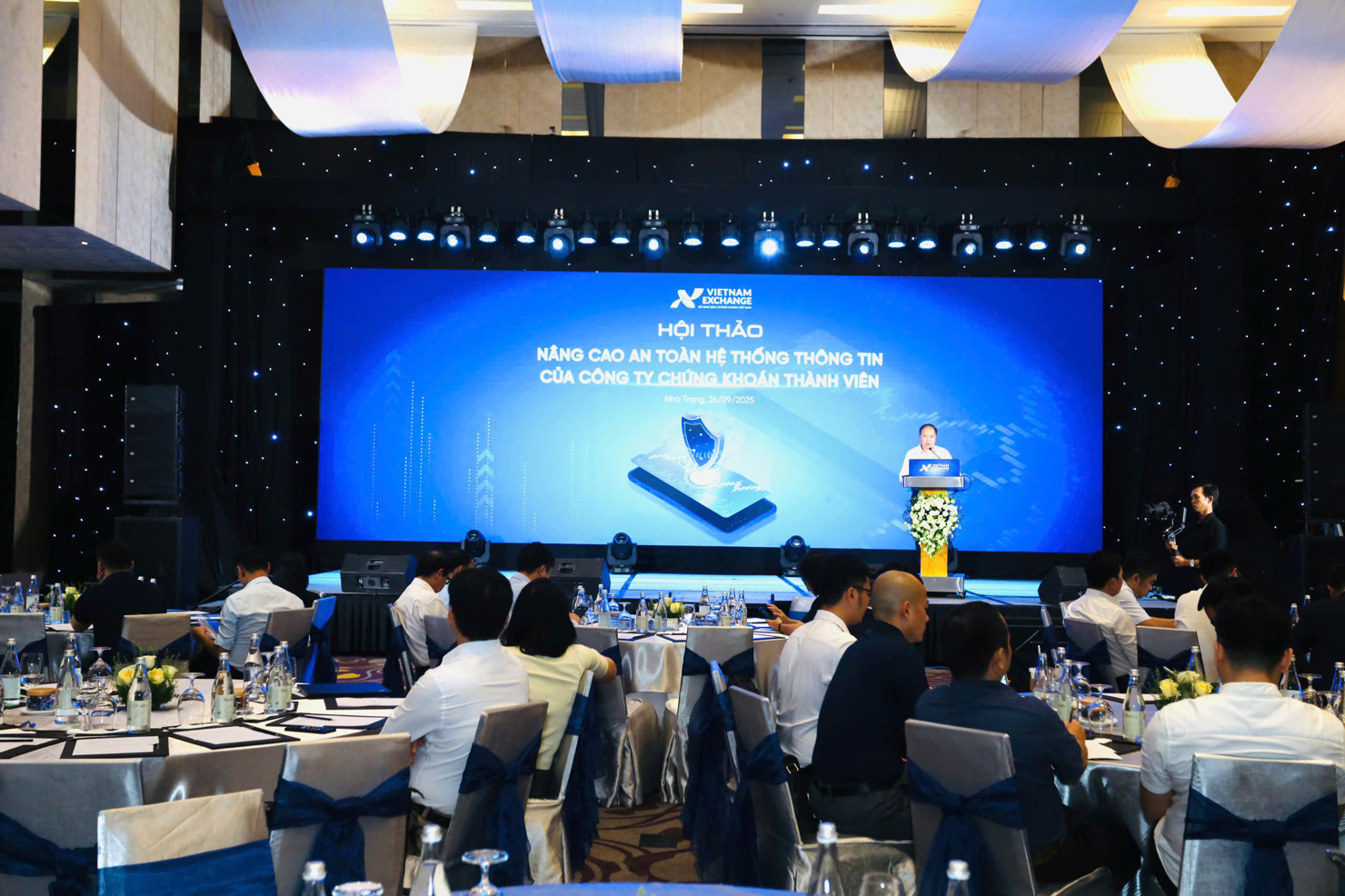 Ông Lương Hải Sinh - Chủ tịch Hội đồng thành viên VNX phát biểu tại Hội thảo.