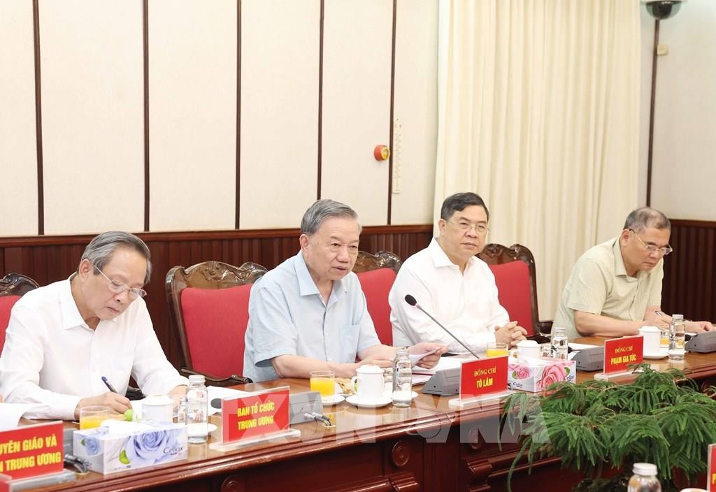 Tổng Bí thư Tô Lâm chủ trì cuộc họp về triển khai Nghị quyết số 71-NQ/TW (ngày 9/9).