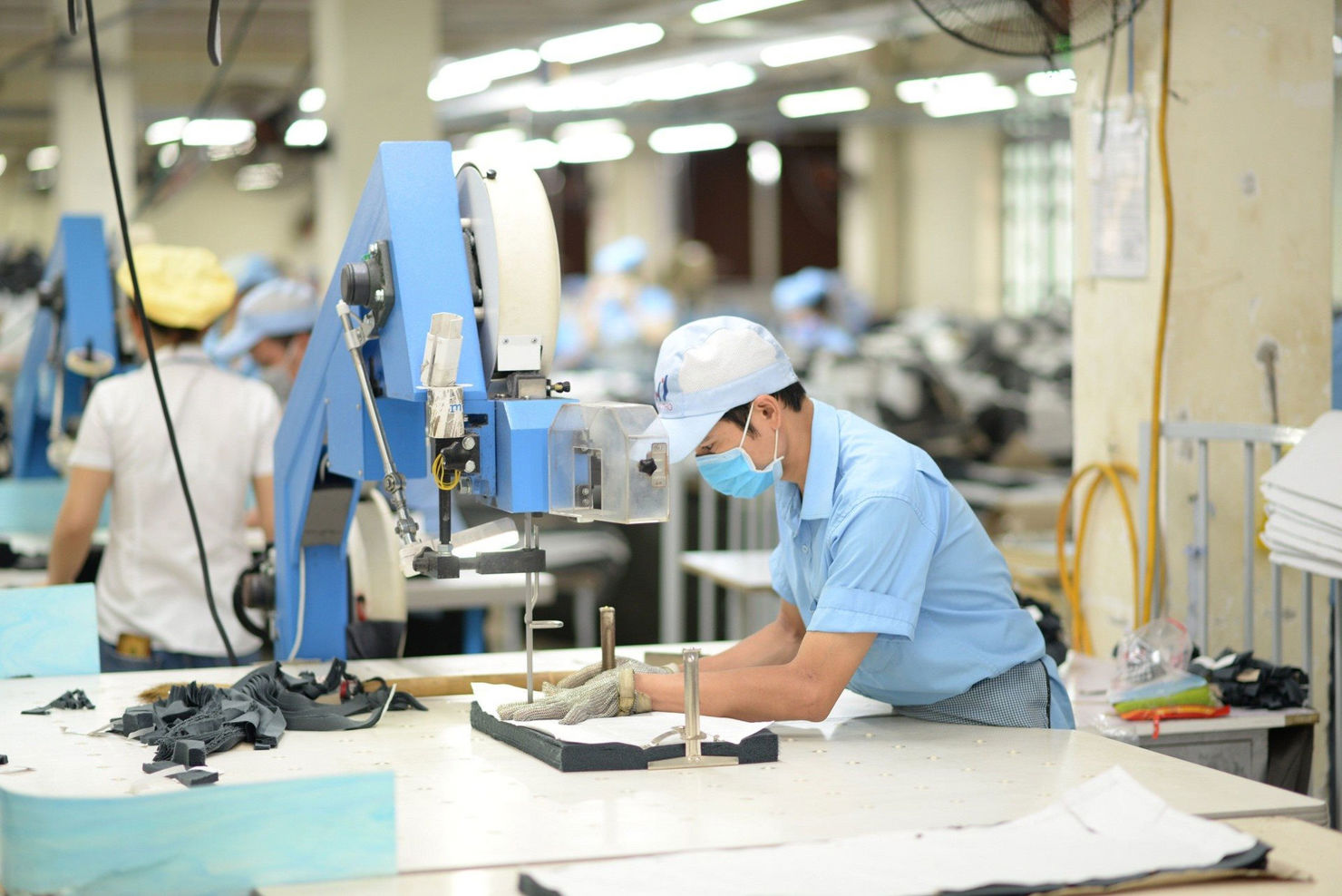 Cần tiếp tục tháo gỡ rào cản pháp lý đối với hoạt động kinh doanh của doanh nghiệp.