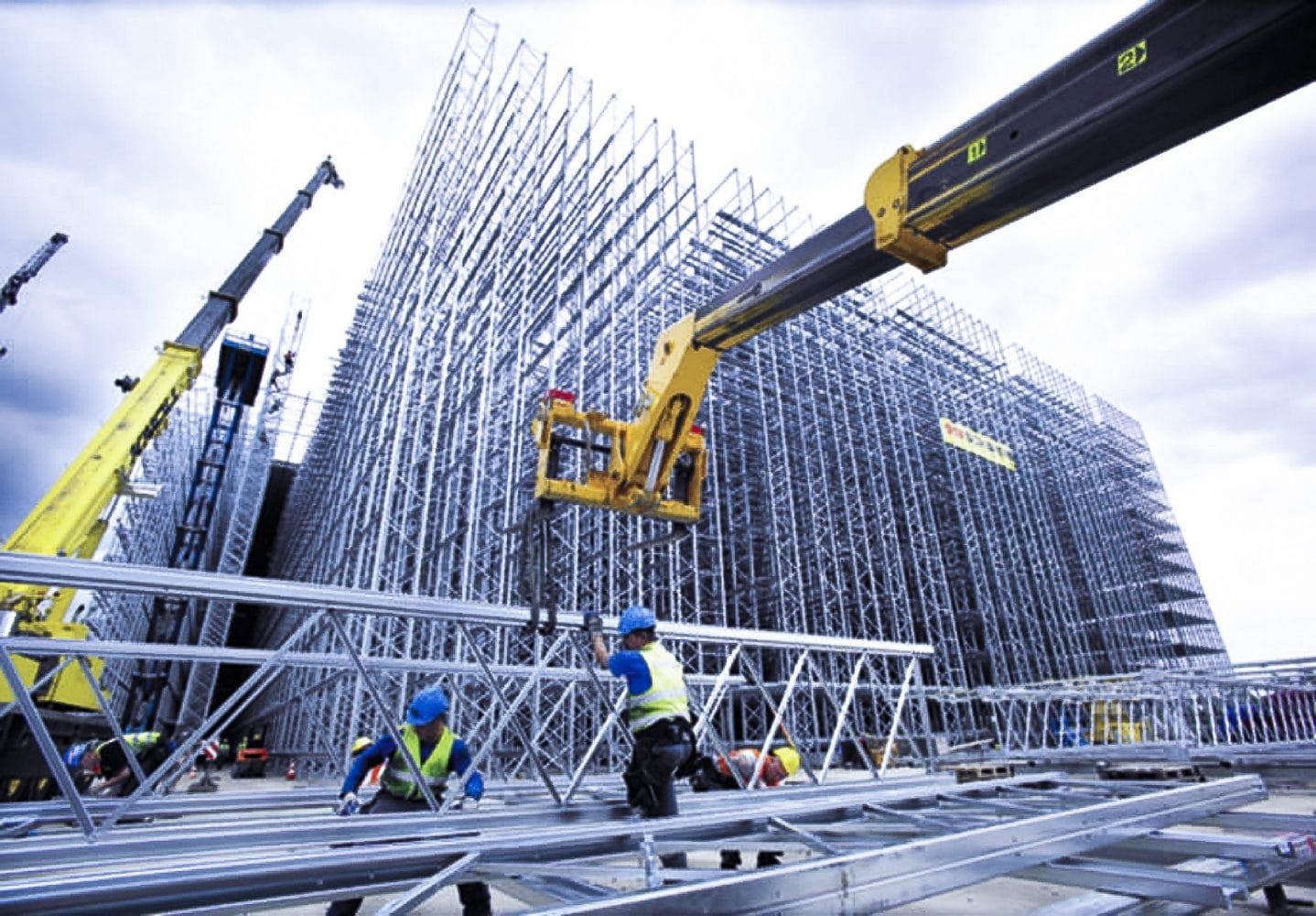 Sửa đổi quy định cấp giấy phép xây dựng, cho phép rút ngắn thời hạn tối đa xuống còn 7 ngày làm việc so với quy định hiện hành. 