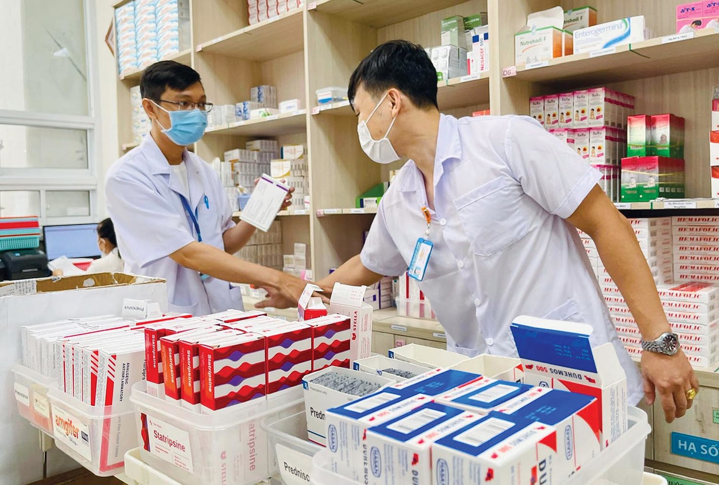 Sở Y tế các tỉnh, thành phố phải đảm bảo cung ứng thuốc đáp ứng nhu cầu khám, chữa bệnh của người dân tại các địa phương bị ảnh hưởng bởi bão lũ.
