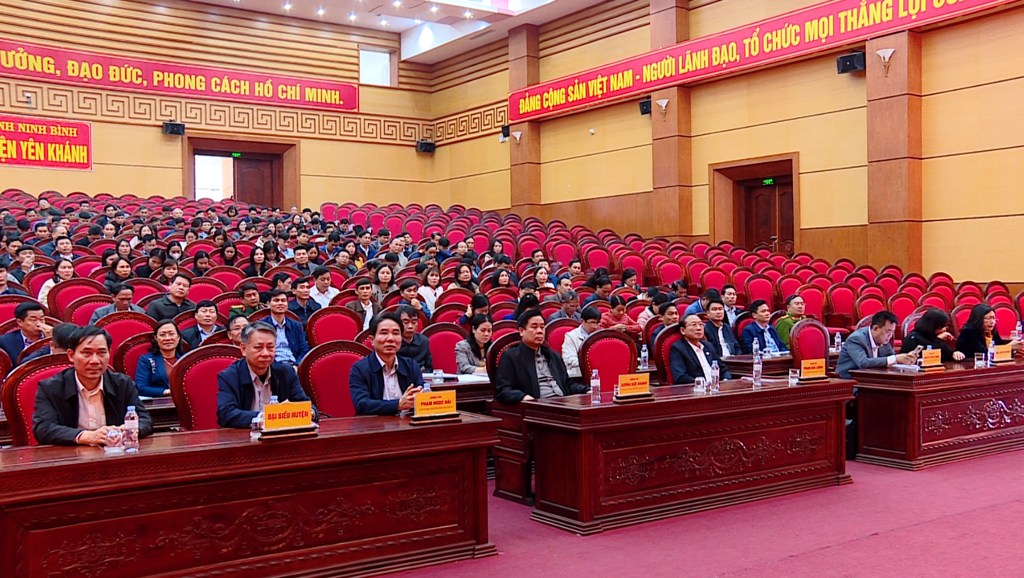 Bộ Chính trị, Ban Bí thư yêu cầu các cấp ủy, tổ chức đảng tiếp tục quán triệt, thực hiện nghiêm túc Chỉ thị số 45-CT/TW ngày 14/4/2025 của Bộ Chính trị.