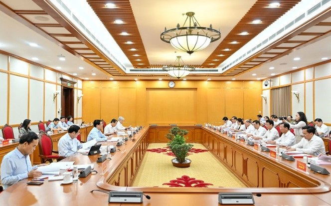 Tổ công tác của Bộ Chính trị làm việc với Ban Thường vụ Tỉnh ủy Phú Thọ.