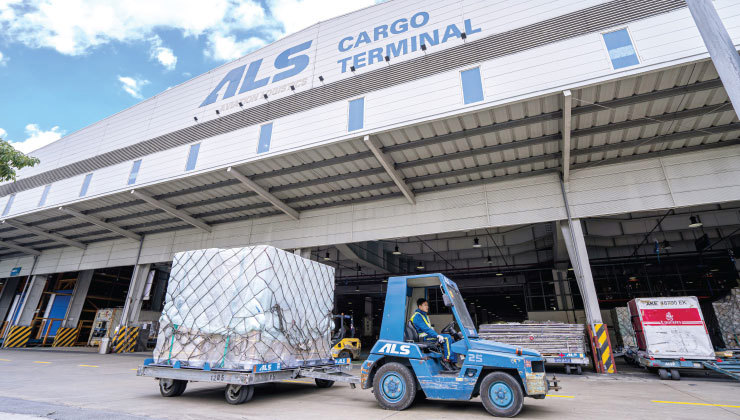 Bộ Xây dựng phê duyệt thông tin dự án và nhà đầu tư được lựa chọn trong trường hợp đặc biệt của Dự án đầu tư xây dựng và kinh doanh dịch vụ khai thác nhà ga hàng hóa chuyển phát nhanh tại sân bay Long Thành. Ảnh minh họa