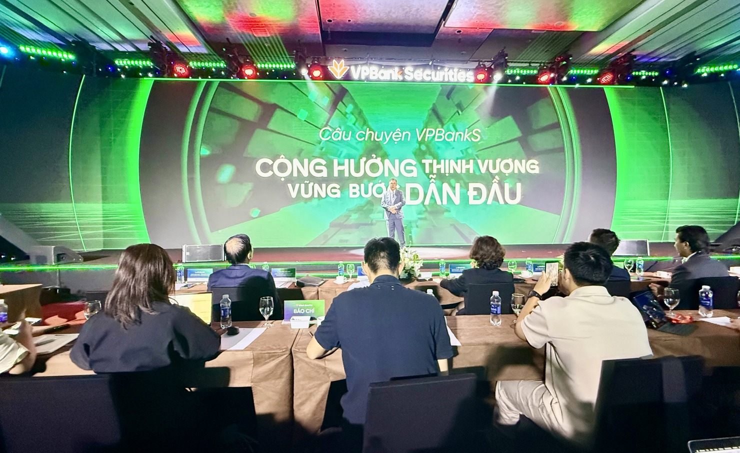 Toàn cảnh Roadshow của VPBankS tại TP. Hà Nội.